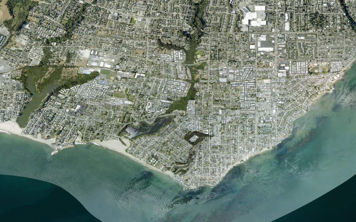 Satellite view centered on Beach&nbsp;RV Pleasure Point, showing the area within 20 minutes by foot